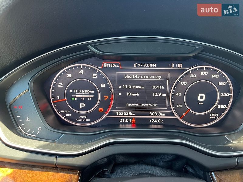 Внедорожник / Кроссовер Audi Q5 2018 в Луцке