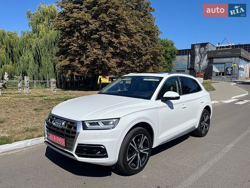 Внедорожник / Кроссовер Audi Q5 2018 в Луцке