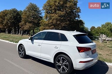 Внедорожник / Кроссовер Audi Q5 2018 в Луцке