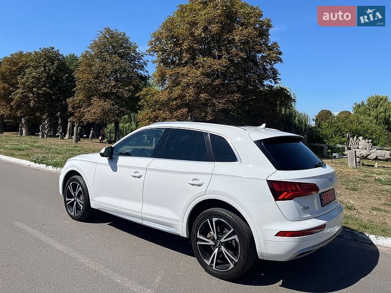 Внедорожник / Кроссовер Audi Q5 2018 в Луцке
