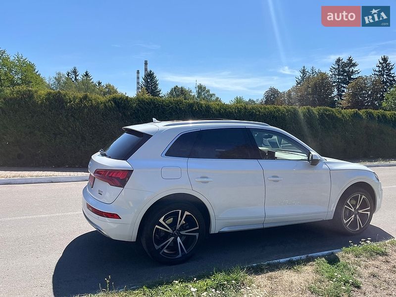Внедорожник / Кроссовер Audi Q5 2018 в Луцке