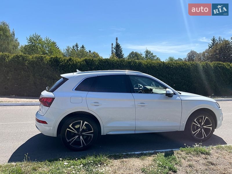 Внедорожник / Кроссовер Audi Q5 2018 в Луцке