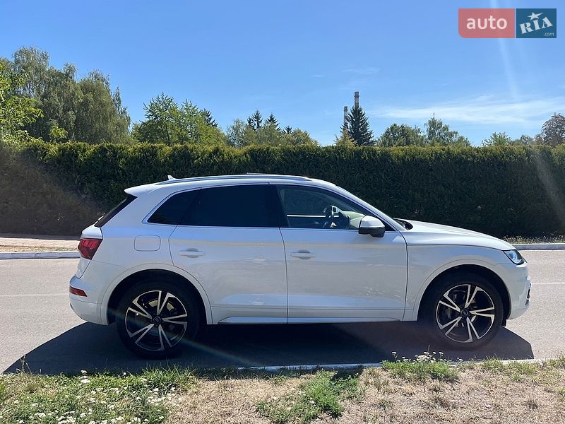 Внедорожник / Кроссовер Audi Q5 2018 в Луцке