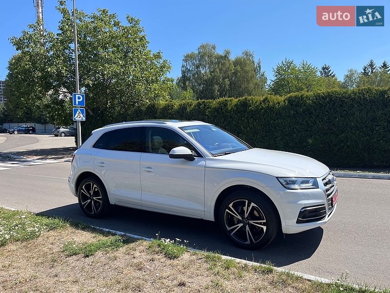 Внедорожник / Кроссовер Audi Q5 2018 в Луцке