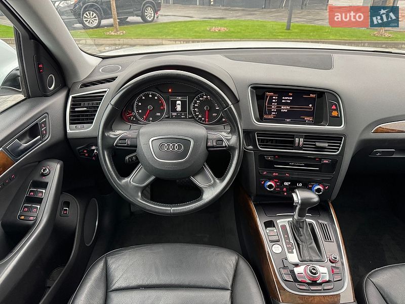 Внедорожник / Кроссовер Audi Q5 2016 в Луцке