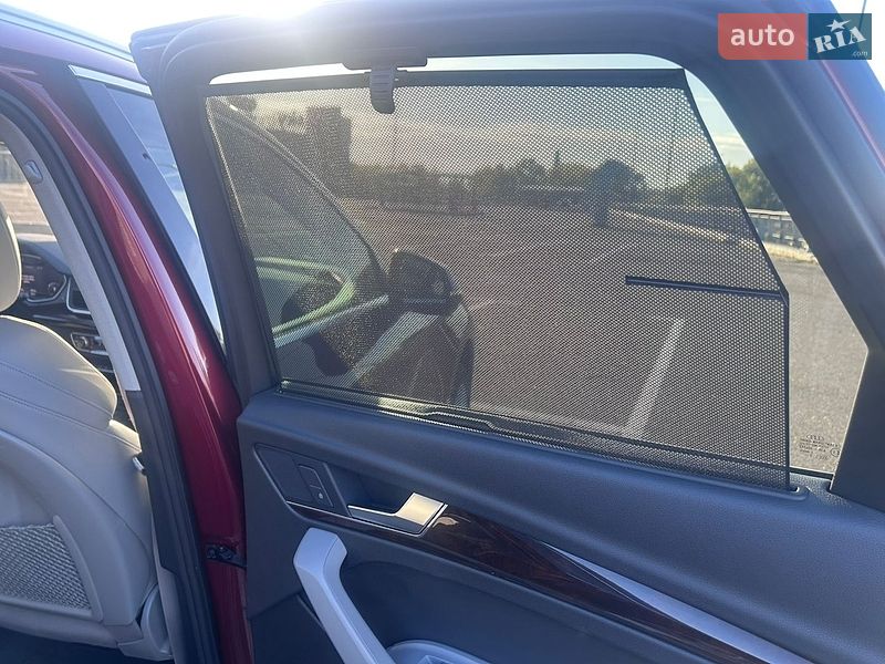 Позашляховик / Кросовер Audi Q5 2018 в Києві фото 11 Позашляховик / Кросовер Audi Q5 2018 в Києві