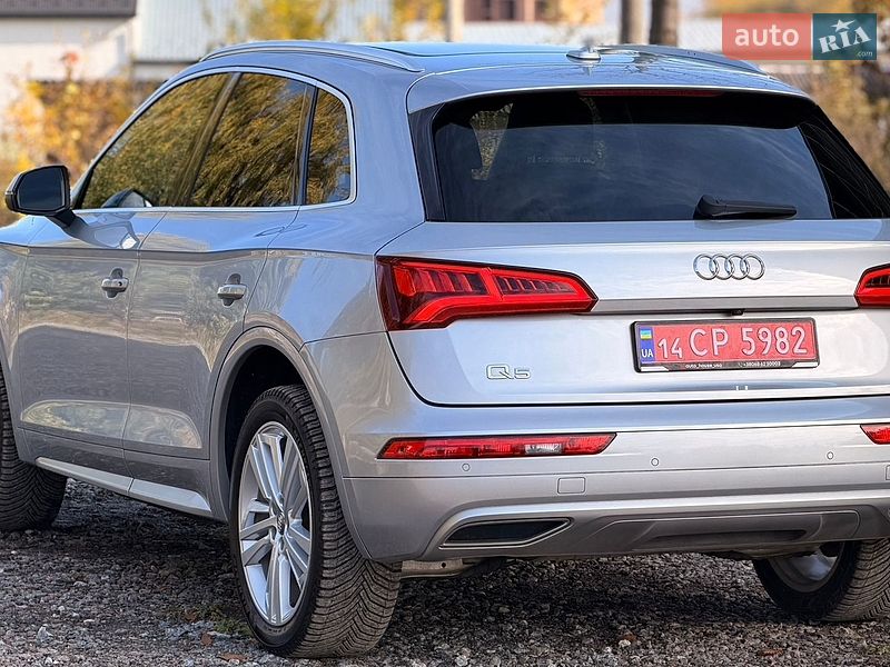 Внедорожник / Кроссовер Audi Q5 2018 в Самборе
