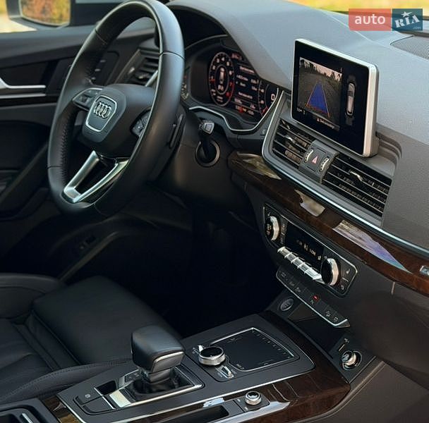 Внедорожник / Кроссовер Audi Q5 2018 в Самборе