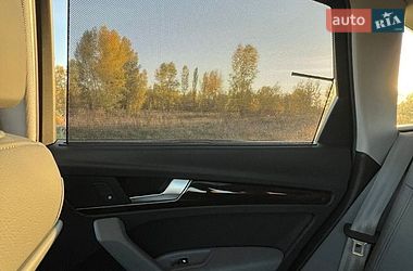 Позашляховик / Кросовер Audi Q5 2018 в Києві фото 32 Позашляховик / Кросовер Audi Q5 2018 в Києві