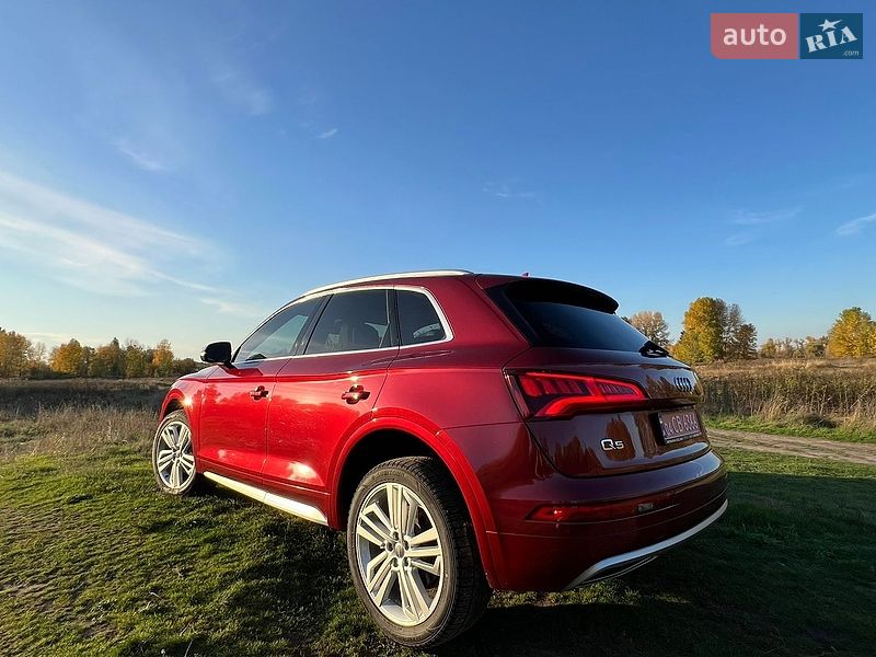 Позашляховик / Кросовер Audi Q5 2018 в Києві фото 31 Позашляховик / Кросовер Audi Q5 2018 в Києві