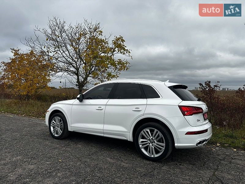Внедорожник / Кроссовер Audi Q5 2017 в Кременце