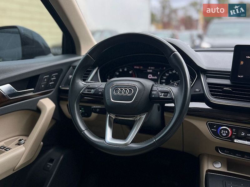Внедорожник / Кроссовер Audi Q5 2020 в Ивано-Франковске