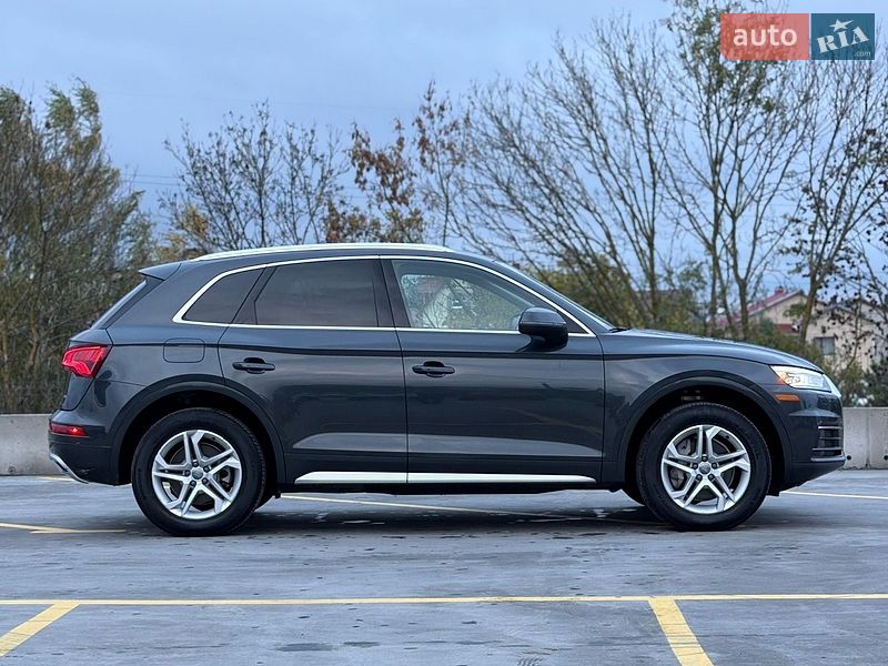 Внедорожник / Кроссовер Audi Q5 2019 в Тернополе