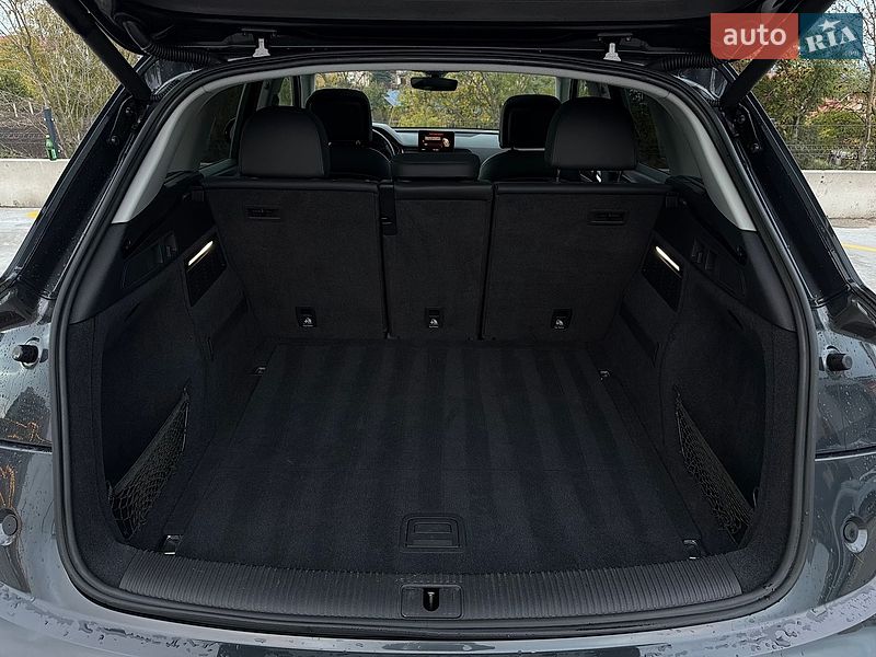 Внедорожник / Кроссовер Audi Q5 2019 в Тернополе