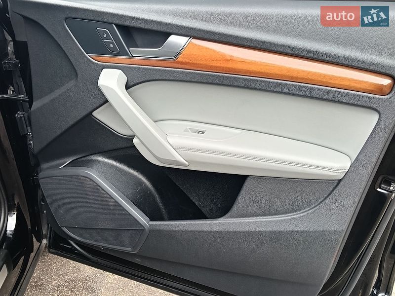 Внедорожник / Кроссовер Audi Q5 2021 в Ровно