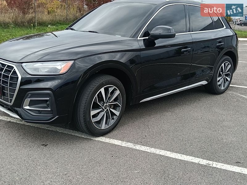 Внедорожник / Кроссовер Audi Q5 2021 в Ровно