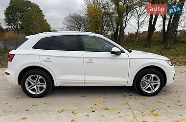 Позашляховик / Кросовер Audi Q5 2019 в Львові фото 7 Позашляховик / Кросовер Audi Q5 2019 в Львові