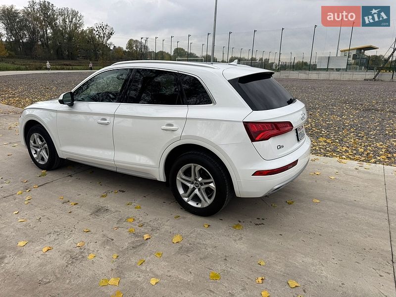 Внедорожник / Кроссовер Audi Q5 2019 в Львове