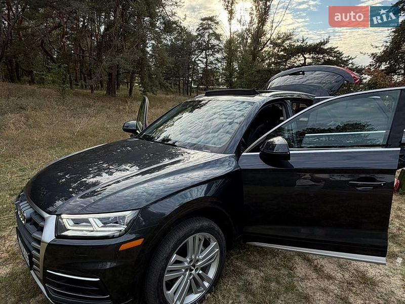 Внедорожник / Кроссовер Audi Q5 2020 в Днепре