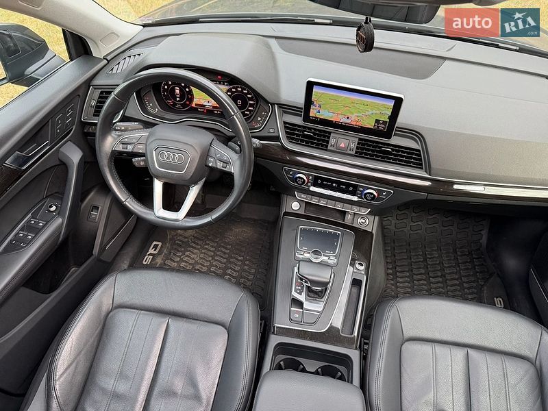 Внедорожник / Кроссовер Audi Q5 2020 в Днепре