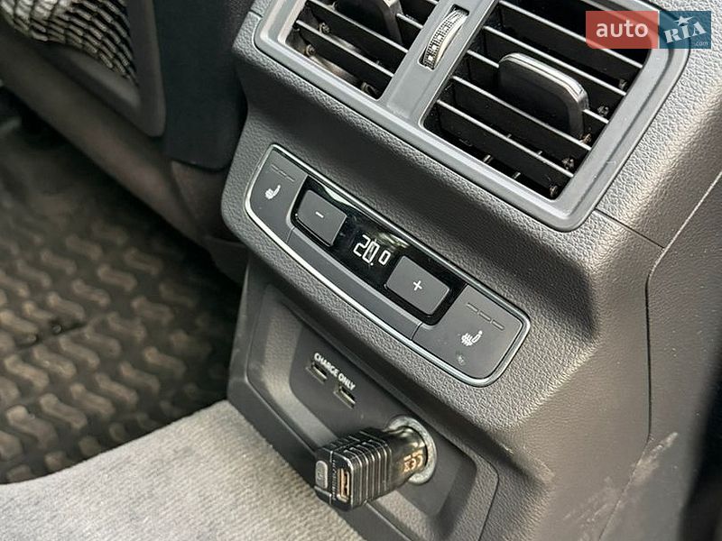 Внедорожник / Кроссовер Audi Q5 2020 в Днепре