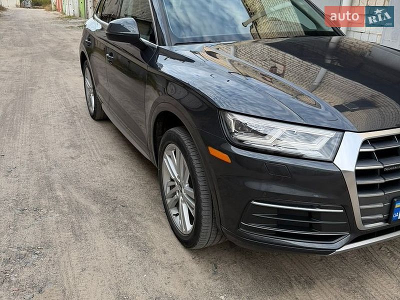 Внедорожник / Кроссовер Audi Q5 2020 в Днепре