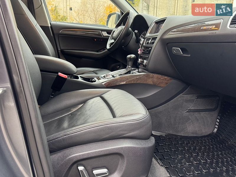 Внедорожник / Кроссовер Audi Q5 2015 в Дубно