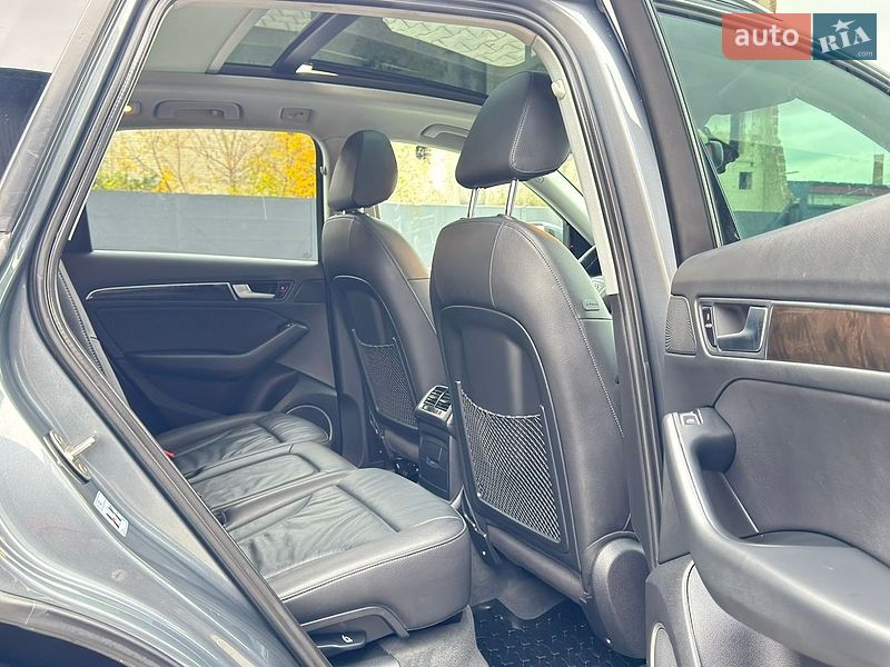 Внедорожник / Кроссовер Audi Q5 2015 в Дубно