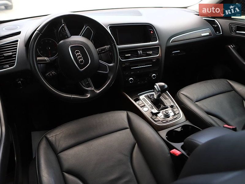 Позашляховик / Кросовер Audi Q5 2017 в Дрогобичі