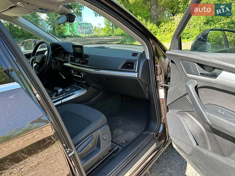 Позашляховик / Кросовер Audi Q5 2018 в Києві
