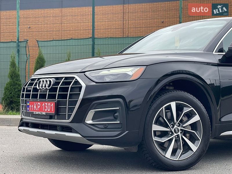 Позашляховик / Кросовер Audi Q5 2020 в Києві