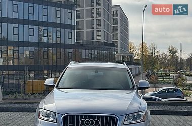 Позашляховик / Кросовер Audi Q5 2015 в Львові