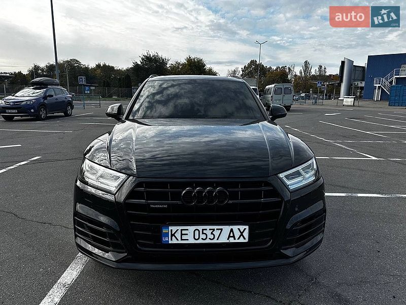 Внедорожник / Кроссовер Audi Q5 2017 в Днепре