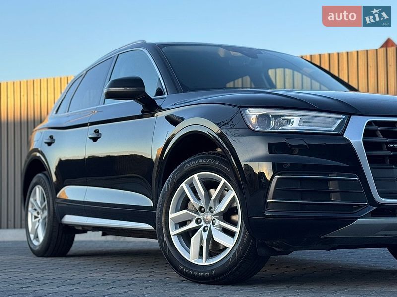 Внедорожник / Кроссовер Audi Q5 2020 в Тернополе