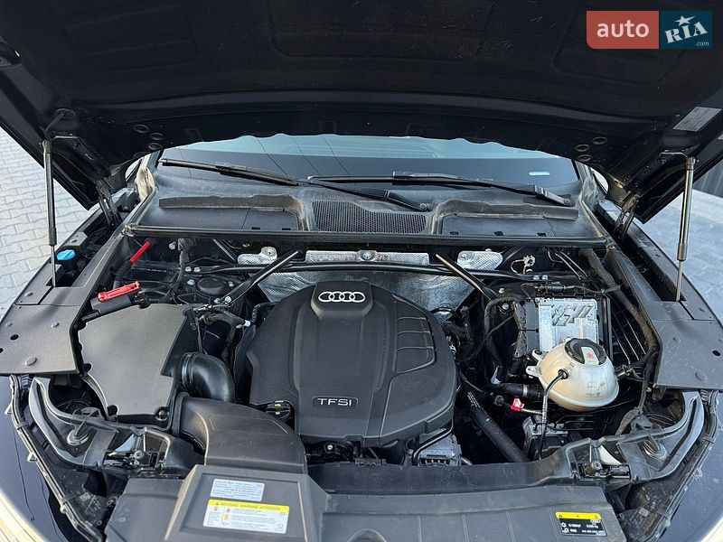 Внедорожник / Кроссовер Audi Q5 2020 в Тернополе