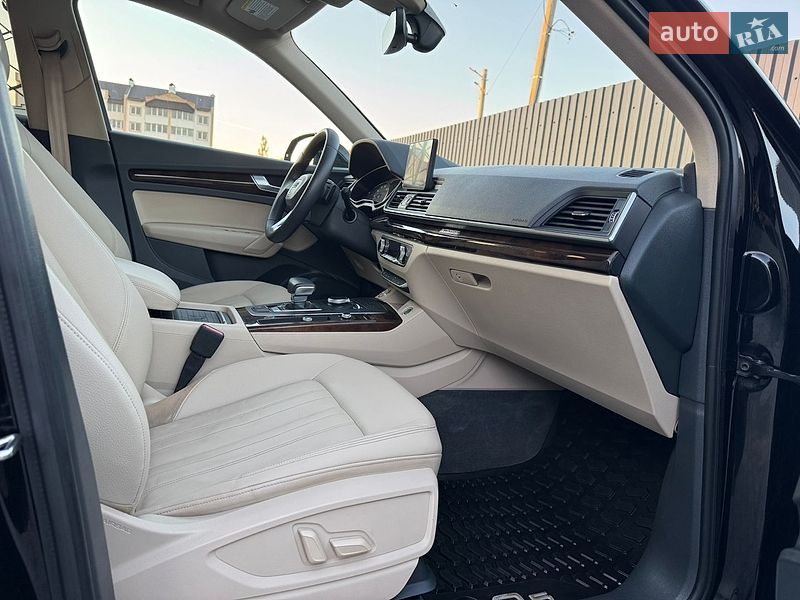 Внедорожник / Кроссовер Audi Q5 2020 в Тернополе