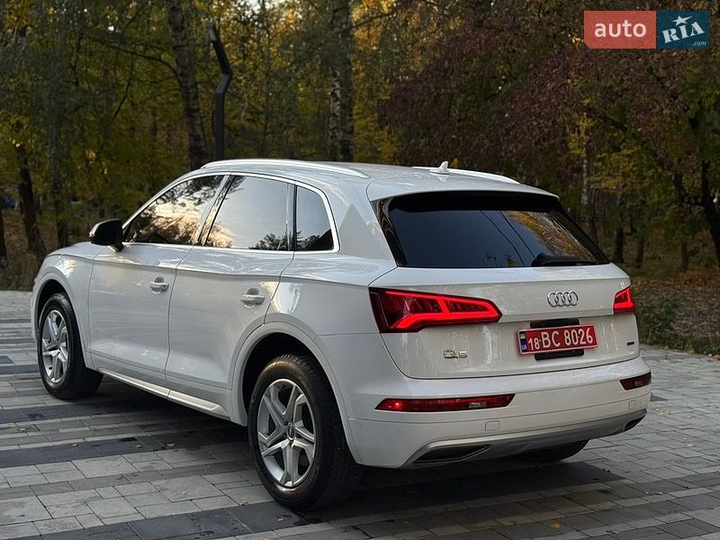 Позашляховик / Кросовер Audi Q5 2019 в Тернополі