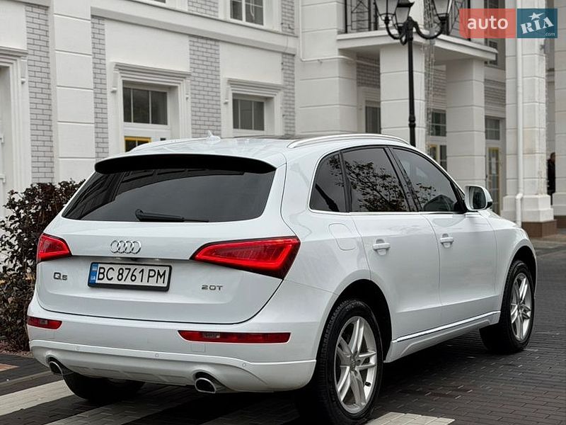 Позашляховик / Кросовер Audi Q5 2012 в Києві