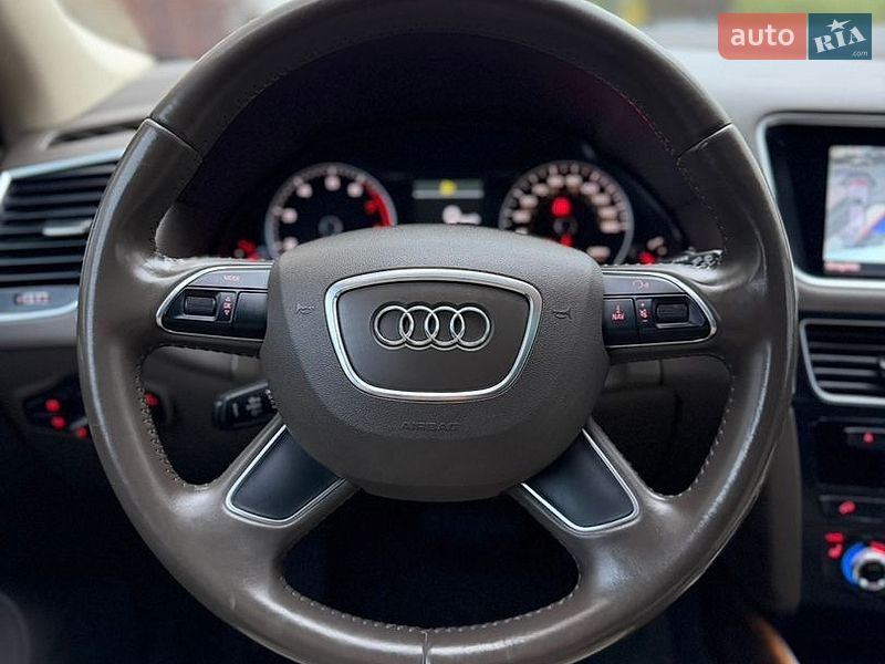 Позашляховик / Кросовер Audi Q5 2012 в Києві
