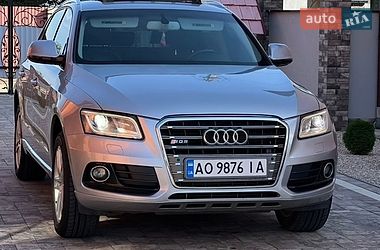 Позашляховик / Кросовер Audi Q5 2015 в Виноградові