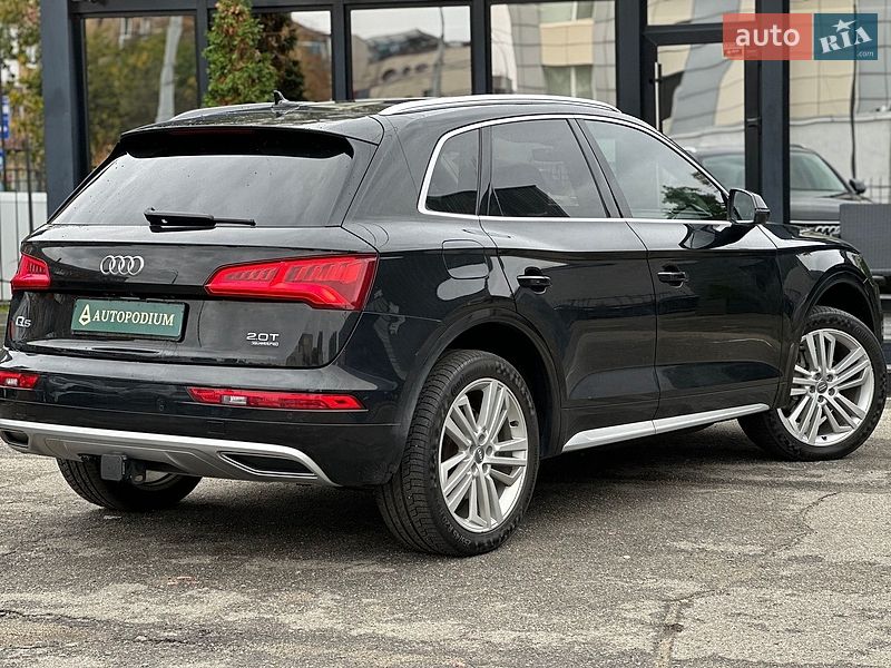 Позашляховик / Кросовер Audi Q5 2018 в Києві фото 10 Позашляховик / Кросовер Audi Q5 2018 в Києві
