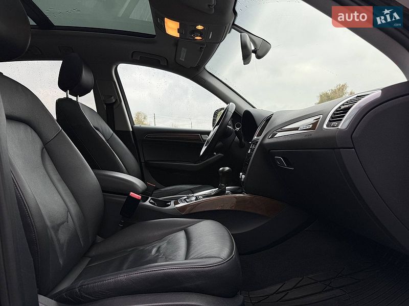 Внедорожник / Кроссовер Audi Q5 2016 в Ровно