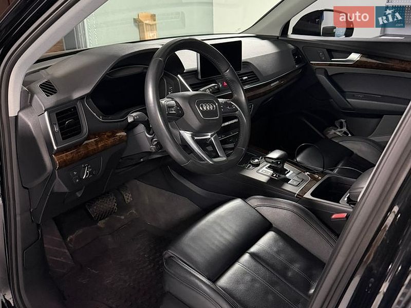 Внедорожник / Кроссовер Audi Q5 2017 в Киеве