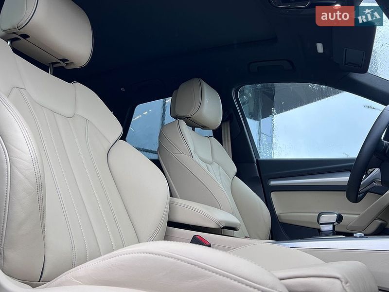 Внедорожник / Кроссовер Audi Q5 2024 в Львове