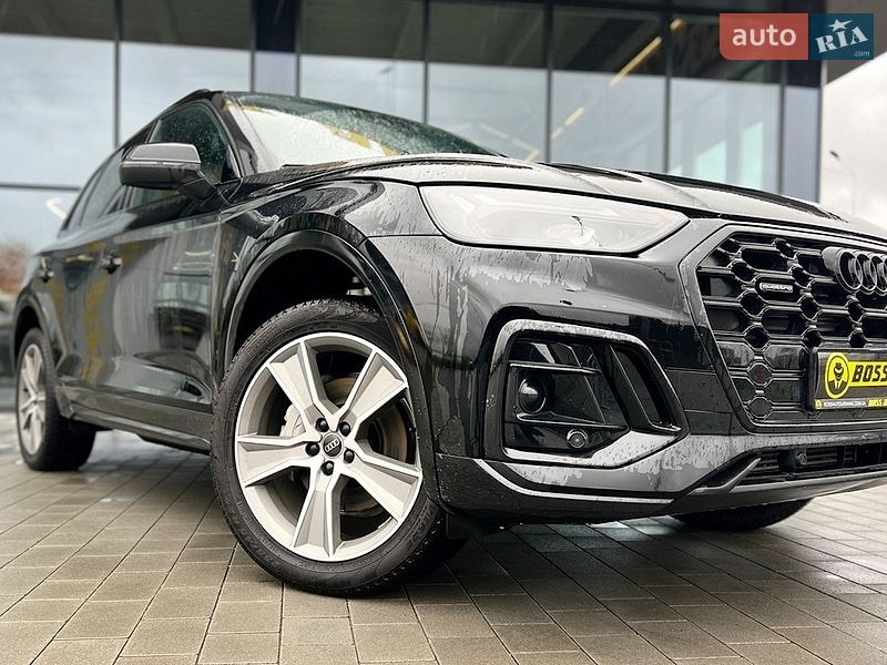 Внедорожник / Кроссовер Audi Q5 2024 в Львове