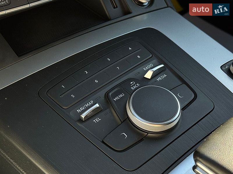 Позашляховик / Кросовер Audi Q5 2020 в Львові