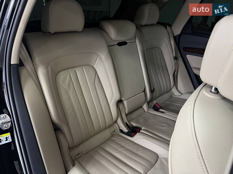 Позашляховик / Кросовер Audi Q5 2017 в Києві