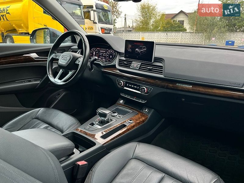 Позашляховик / Кросовер Audi Q5 2017 в Василькові