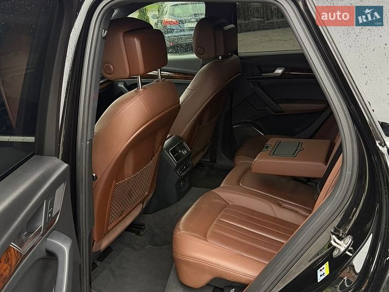 Внедорожник / Кроссовер Audi Q5 2018 в Луцке
