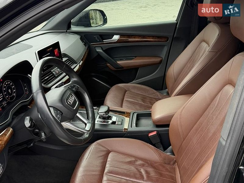 Внедорожник / Кроссовер Audi Q5 2018 в Луцке